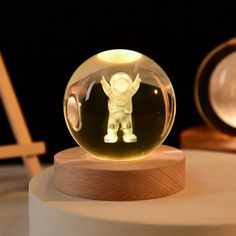 3D Astronaut Crystal Ball